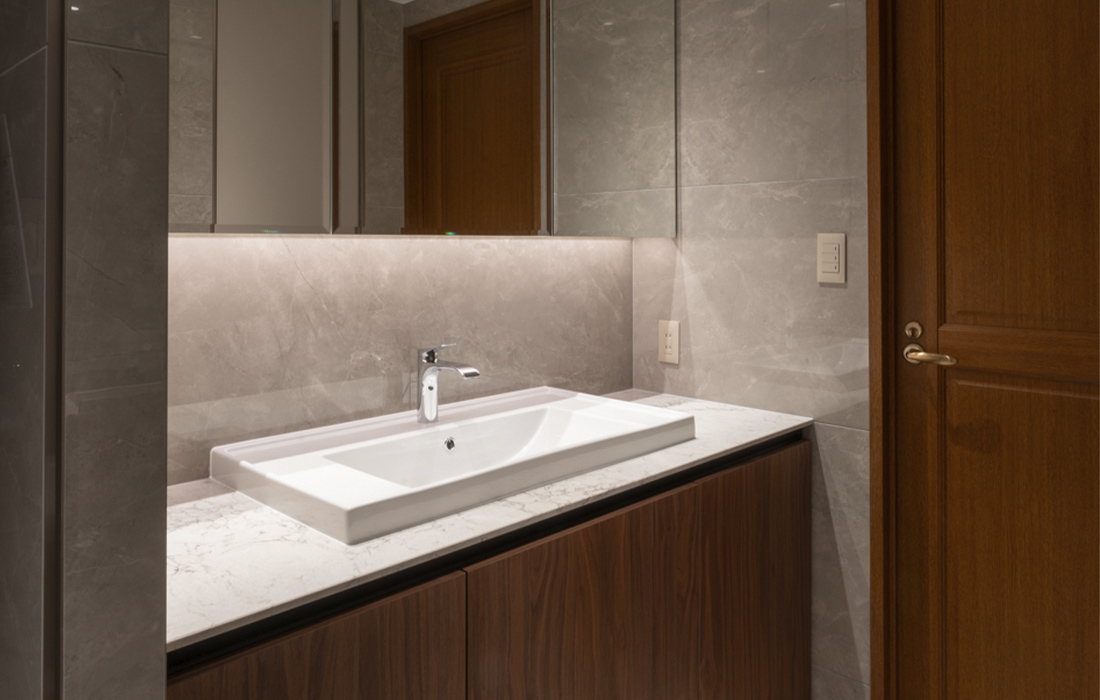 bathroom27 6046 Moorland Fog　バスルーム