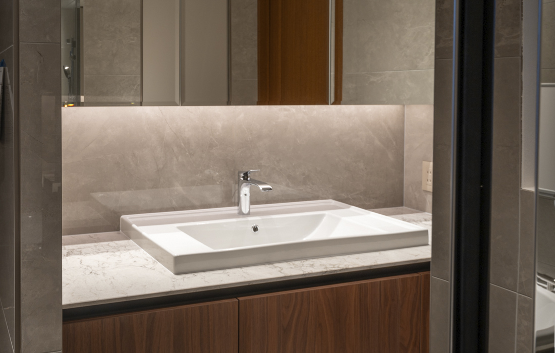 bathroom27 6046 Moorland Fog　バスルーム