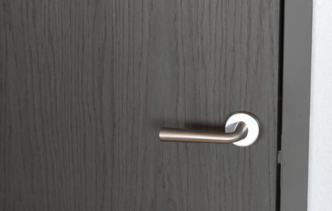 カスタムオーダードア　施工事例